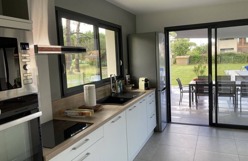 Messanges House | Villa Marcassin: Relaxing Retreat with Heated Pool & Ocean Views