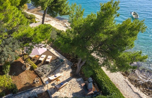 Seget Vranjica Villa | Villa Mare: Oceanfront Retreat with Pool & Spa in Vranjica