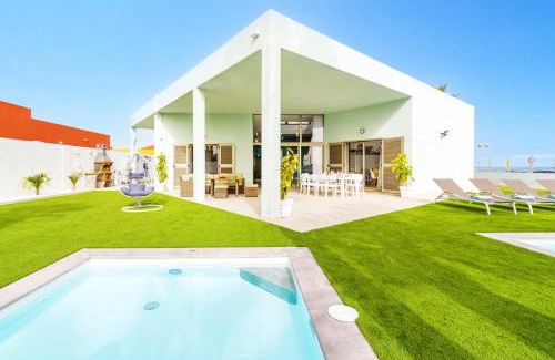 Costa de Antigua Villa | Inviting Villa Maresia: Family-Friendly with Pool Access