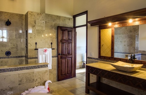Sittee River Hotel | Experience Villa Margarita: 4-Star Stay with Relaxing Spa