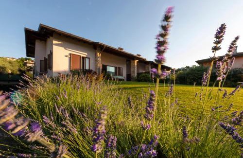 Portese Villa | Oceanfront Villa Margherita Portese - Guest Rated 9.7/10