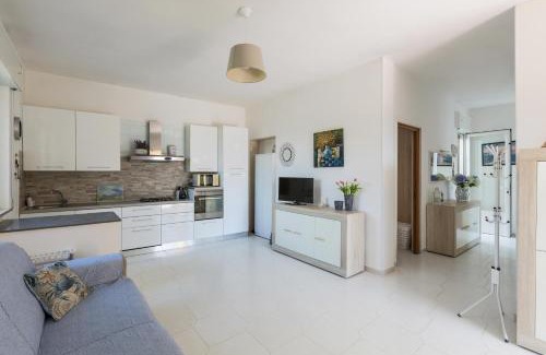 Punta Prosciutto House | Discover Villa Maria: Family-Friendly Retreat with Pool