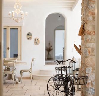 Paros Villa | Villa Maria Paros: Guest Rated 9.8 with Pool & Beach Access