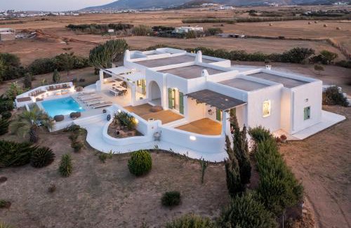 Paros Villa | Villa Maria Paros: Guest Rated 9.8 with Pool & Beach Access