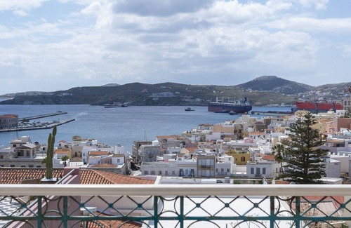 Ermoupoli Apartment | Villa Maria-Syros: Oceanfront Bliss with Pool & Spa