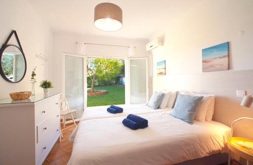 Cerro de Aguia Villa | Relax at Villa Mariana: Poolside Retreat for Families