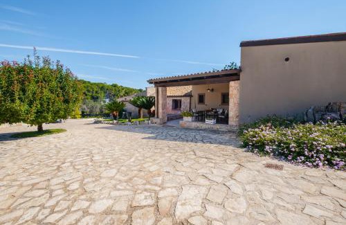 Taurisano Villa | Villa Mariant: Private Pool Oasis for Families & Pets