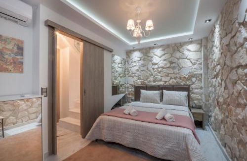 Haniotis Villa | Villa Marietta: Oceanfront Retreat with Top-Notch Amenities