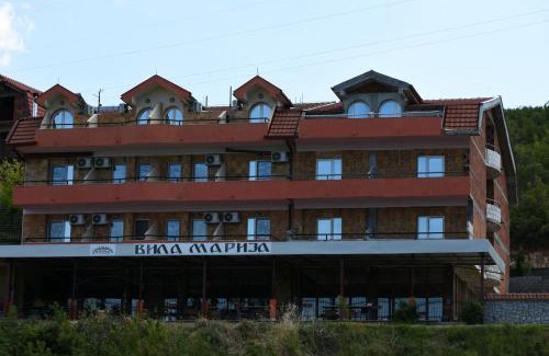 Star Dojran House | Villa Marija - Izgrev: Family-Friendly Stay with Pool