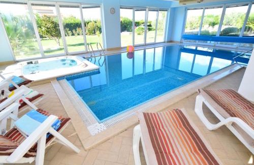 Susica Villa | Relaxing Villa Marina with Oceanfront Views and Pool