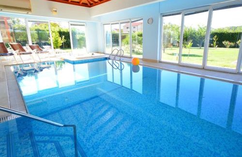 Susica Villa | Relaxing Villa Marina with Oceanfront Views and Pool