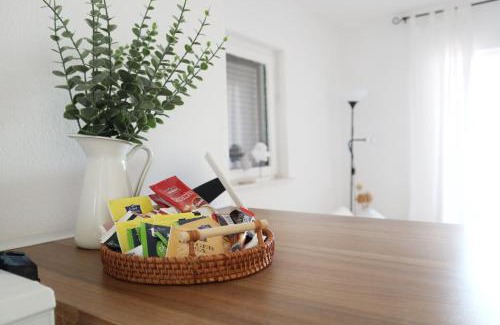 Iz Apartment | Discover Villa Maris: Oceanfront Retreat, Guest Rated 9/10