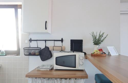 Iz Apartment | Discover Villa Maris: Oceanfront Retreat, Guest Rated 9/10