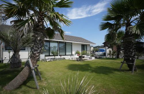 Mihama Villa | Exceptional Villa Mariso: Child-Friendly Retreat Awaits