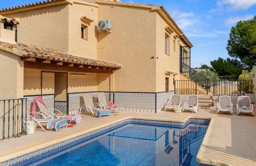 La Canuta Villa | Villa Marperla - Guest Rated 9/10, Pet-Friendly Escape