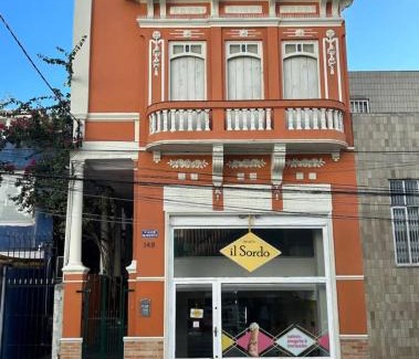 Barra Apartment | Cozy Villa Marquês: Family-Friendly with Complimentary Breakfast