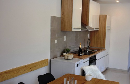 Seget Donji House | Villa Marta: Relaxing Haven with Pool in Historic City Center