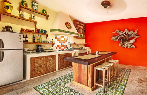 La Veleta Villa | Experience Elegance at Villa Marusya with Ocean Views