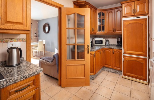 Canillas de Aceituno Villa | Villa 'Marylou' with Mountain View, Wi-Fi and Air Conditioning