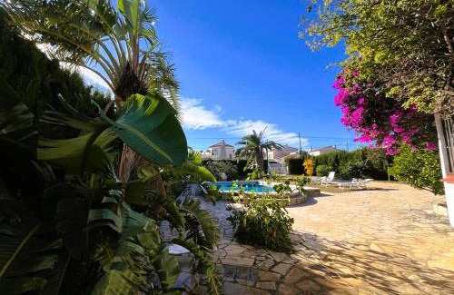 Les Tres Cales Villa | Discover Villa Mary: Family-Friendly Retreat with Pool