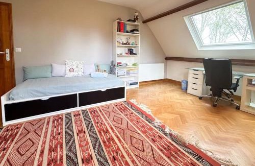 Saint-Quentin-en-Yvelines House | Villa Massenet: Your Perfect Stay for the Paris 2024 Olympics