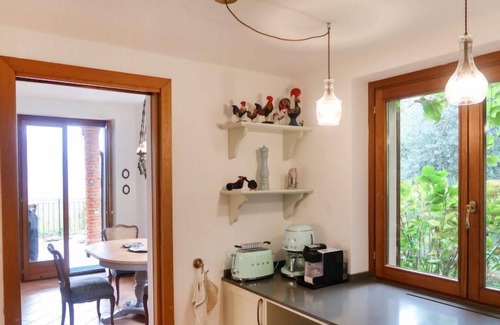 Carlazzo House | Discover Villa Massimo: 10/10 Guest Rated with Ocean Views