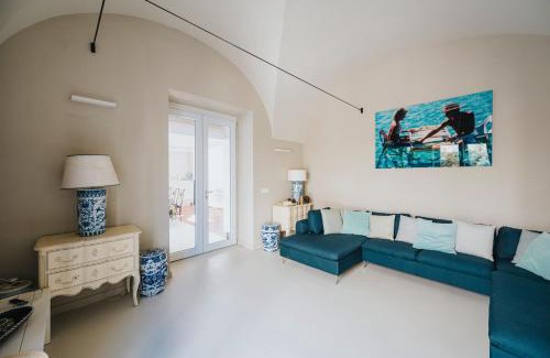 Capri Villa | Discover Villa Matilde: Oceanfront Getaway with Pet-Friendly Perks