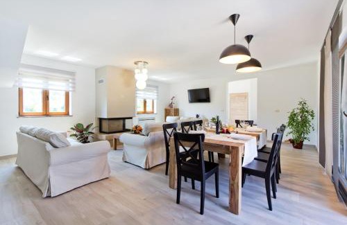 Nedescina House | Inviting Villa Mattina: 4-Star Stay with Pool & Family Fun