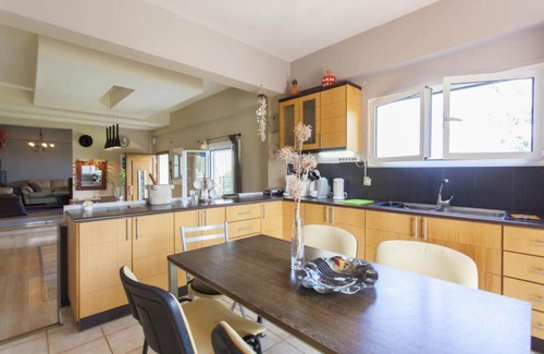 Sfakera Villa | Family-Friendly Villa Mavrikia with Pool Access