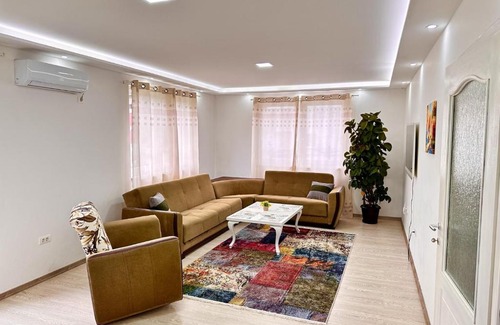 Novi Grad Sarajevo Apartment | Villa Max: Guest Rated 9/10 with Family-Friendly Amenities