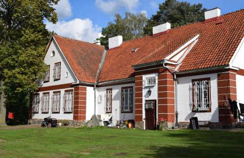gmina Srokowo House | Villa Maximilian: Pet-Friendly Escape with Oceanfront Views