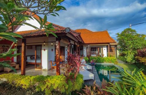 Peliatan Villa | Villa Maya Ubud: Serene Views with Pool & Family-Friendly Amenities