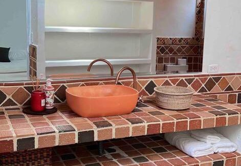 Retiro Villa | Inviting Villa Mazarello: Family-Friendly with Hot Tub & Breakfast