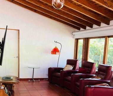 Retiro Villa | Inviting Villa Mazarello: Family-Friendly with Hot Tub & Breakfast