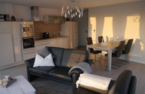 Pelzerhaken Apartment | Oceanfront Family Retreat at Villa Meeresrauschen