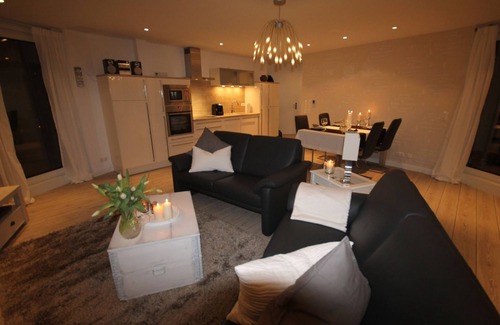 Pelzerhaken Apartment | Oceanfront Family Retreat at Villa Meeresrauschen