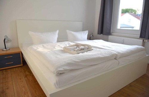 Sellin Apartment | Pet-Friendly Villa Meeresgruss FeWo 9 for Family Getaways