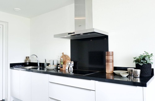 Nijkerk House | Experience Villa Meerzicht 10 with Lake Views and Spa