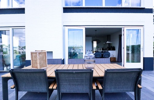 Nijkerk House | Experience Villa Meerzicht 10 with Lake Views and Spa