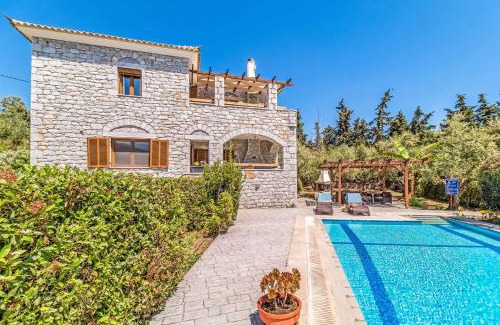 Pylos-Nestoras Villa | Villa Meli: Family-Friendly Getaway with Pool Access