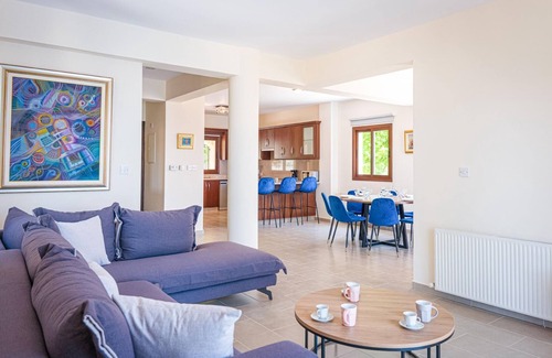 Meladeia Villa | Discover Villa Melisos: Family-Friendly Retreat in Malatya