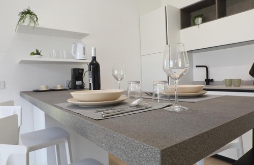 Cefalu House | Oceanfront Villa Memi: Guest Rated 9.7/10, Family-Friendly