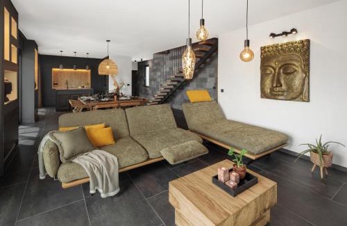 Sveti Lovrec Villa | Villa Merapi: Oceanfront Escape with Pool & Hot Tub