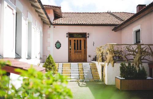Toila Hotel | Villa Meretare: Family-Friendly Stay with Hot Tub & Breakfast