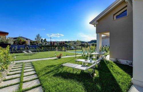 Pieve Vecchia Apartment | Relaxing Villa Meri Lake with Pool and Family Friendly Vibes