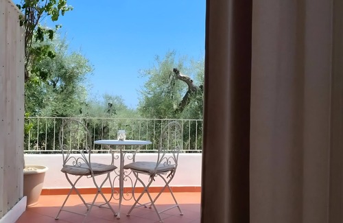 Mattinata Villa | Villa 'Meridiana Case Al Mare' with Sea View, Private Terrace and Air Conditioning