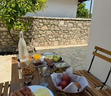 Berat Hotel | Villa Merkaj, Berat Castle