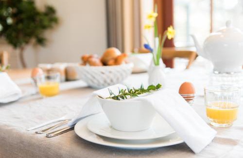Municipality of Ameland House | Cozy Villa with Garden Near the Beach and Ocean Views