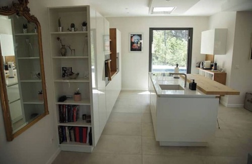 Fuveau Villa | Idyllic Forest Villa with Pool & Spa, Rated 10/10 by Guests