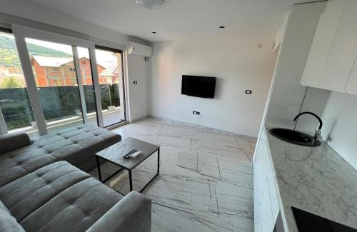 Sarajevo Villa | Villa Mia Sarajevo: Family-Friendly Retreat with Ocean Views